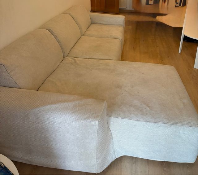 Sofá con chaise longue beige tela