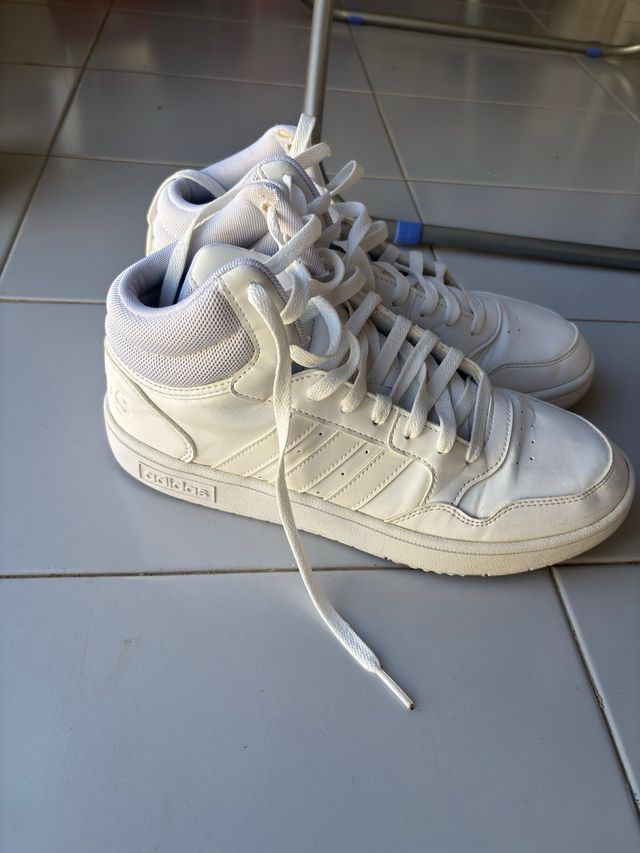 Zapatillas Adidas Hoops 3.0 Mid Classic Blancas