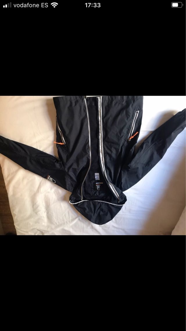 Chaqueta impermeable niño azul