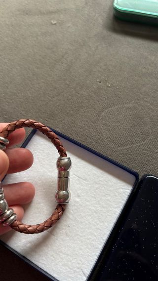 Pulsera Cuero y Plata Delgado Joyeria Aviles