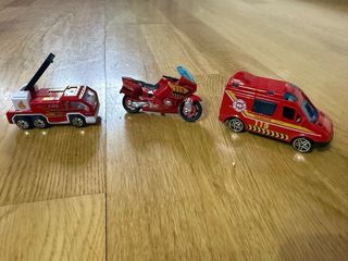 Lote Coches Bomberos y Policía Juguete