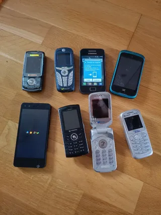 Lote Teléfonos Móviles Clásicos