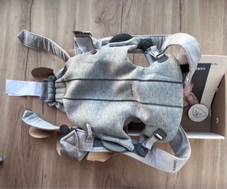 Mochila Portabebés BabyBjörn Mini Gris SIN USAR