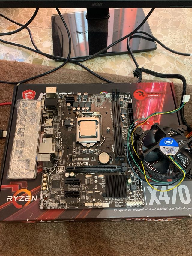 Placa Base Gigabyte H110M-S2H + Intel i5-7500