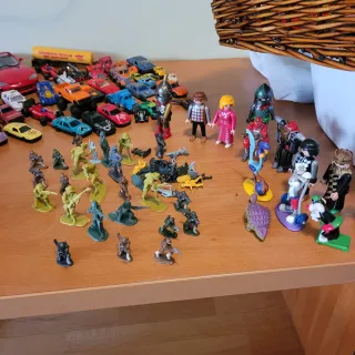 Lote Juguetes Varios Coches Camiones Soldados