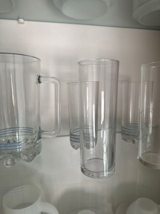 Juego vasos y jarra agua rayas azules