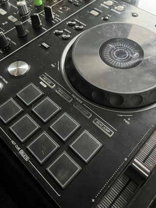 Pioneer DJ XDJ-RX2 Equipo DJ + KRK Rokit 6