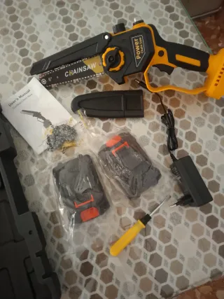 Motosierra Eléctrica 6 con 2 Baterías