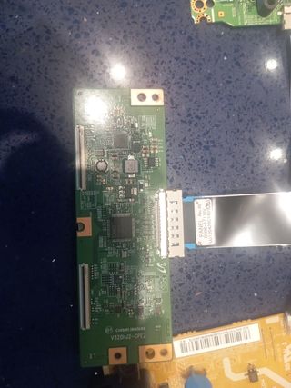 Repuestos TV Samsung UR33EH5000