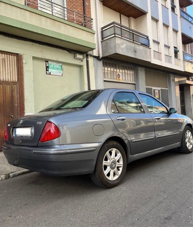 Lancia Lybra 1.9jtd del año 2000