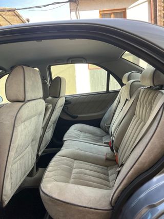 Lancia Lybra 1.9jtd del año 2000