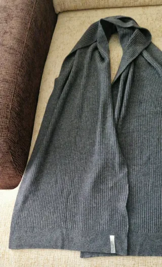 Bufanda gris, acanalada, Hombre,  Scalpers.