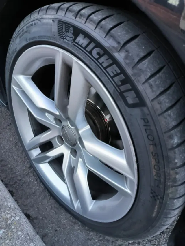 Llantas Audi Originales 18 SOLO CAMBIO POR ROTOR