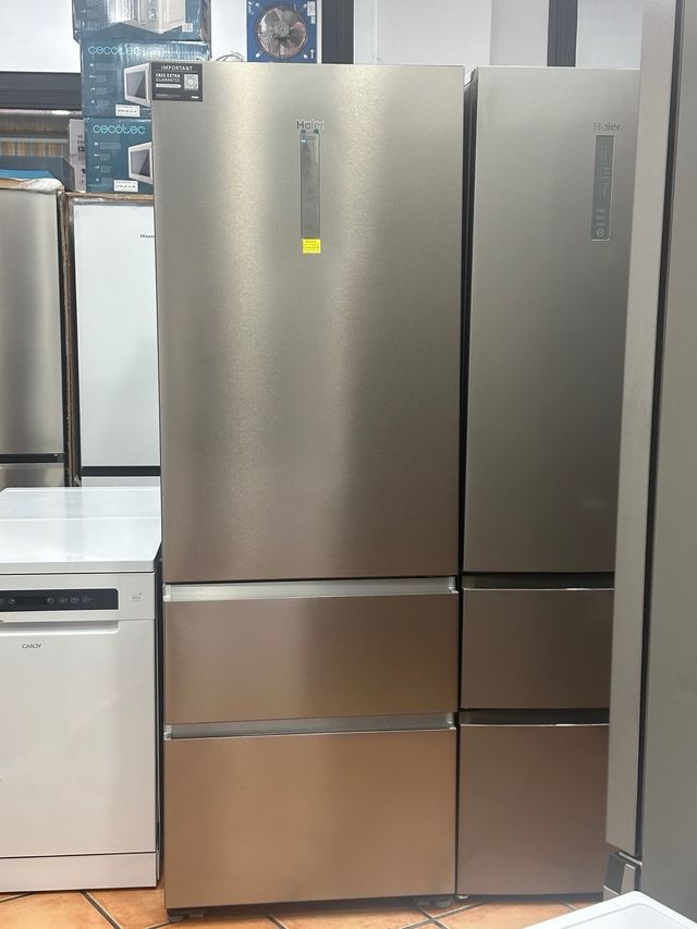 Frigorífico Haier 3D 70 Series 7 HTW7720ENMP