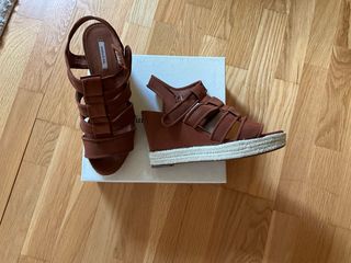 Sandalias Bimba y Lola Marrones Cuña