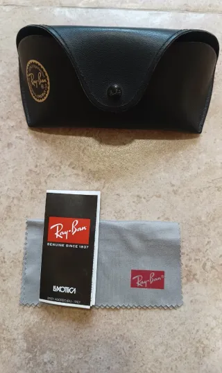 Funda de gafas de sol Rayban