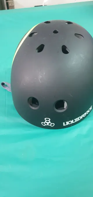 Casco Liquid Force Wakeboard talla 53-56