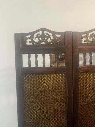 Biombo de madera y bambú