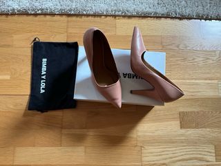 Zapatos de salón Bimba y Lola rosa