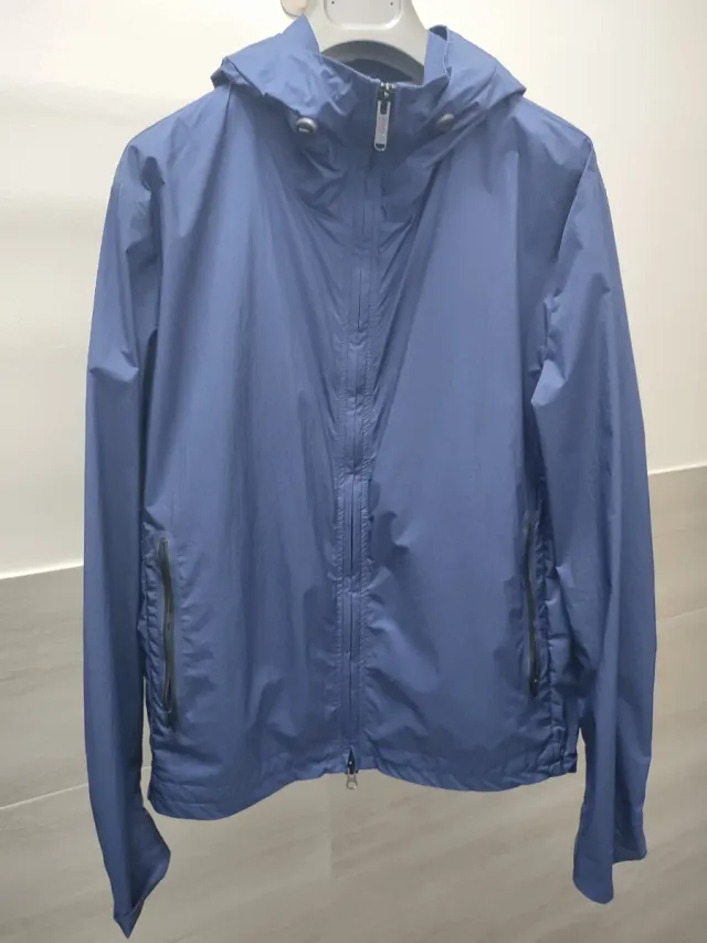 Giubbino antivento blu Bomboogie