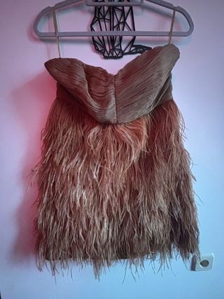 Vestido plumas fiesta