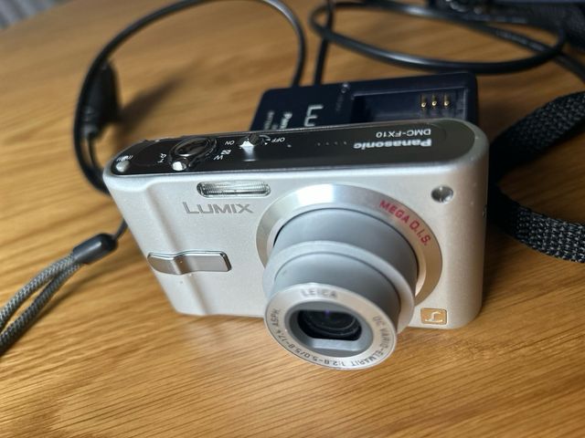 Cámara Panasonic DMC-FX10 + Cargador+funda rígida