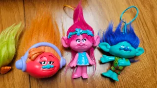 Cajita Trolls con 5 muñecos
