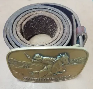 Hebilla Smith & Wesson y cinturón