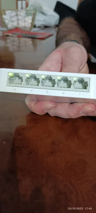 Switch TP-Link TL-SF1005D 5 Puertos