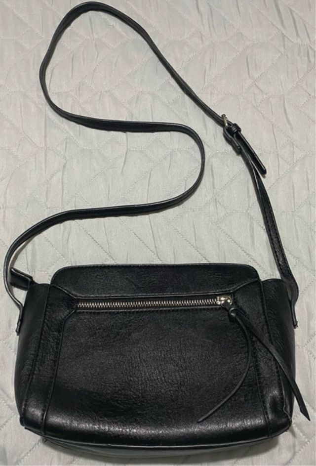 Borsa piccola con tracolla nera