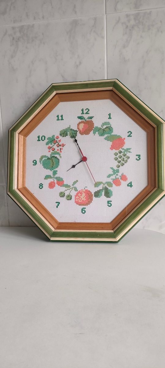 Reloj de Cocina Punto de Cruz Frutas