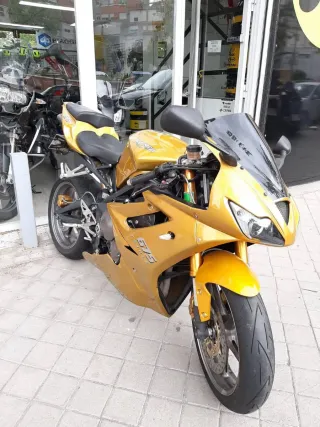 Triumph Daytona 675