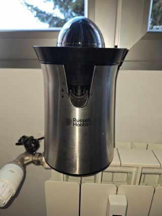 Exprimidor electrico Russell Hobbs 60W