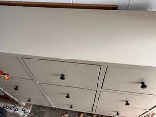 Cómoda Ikea 9 cajones madera gris claro