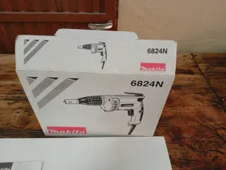 Taladro Makita 6824N