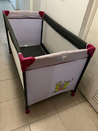 Cuna de viaje con colchón