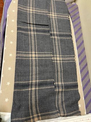 Bufanda de cuadros gris y beige