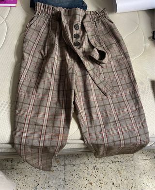 Pantalón Stradivarius cuadros