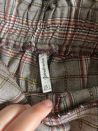 Pantalón Stradivarius cuadros