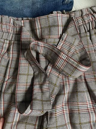 Pantalón Stradivarius cuadros