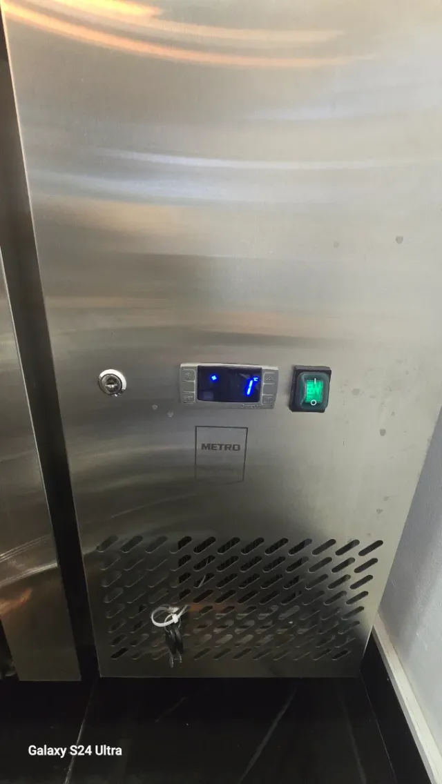 Bajo mostrador refrigerado acero inoxidable