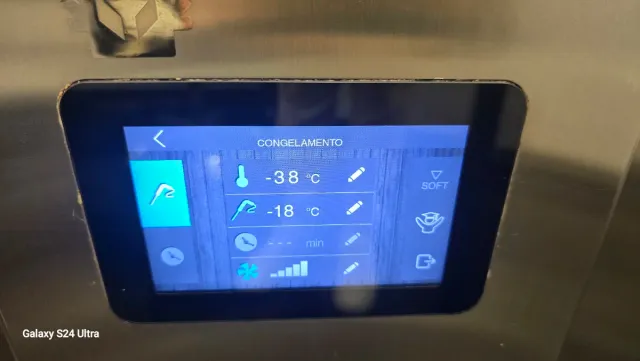 Congelador/Refrigerador Industrial