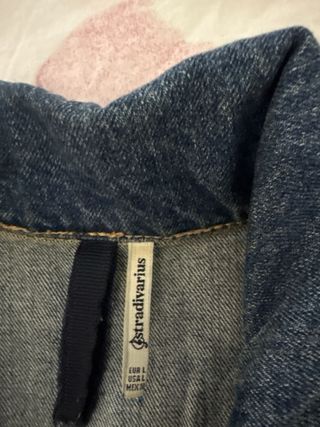 Chaqueta vaquera con estampados