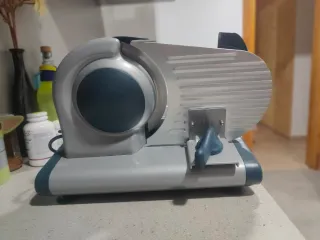 Cortadora de embutidos y quesos