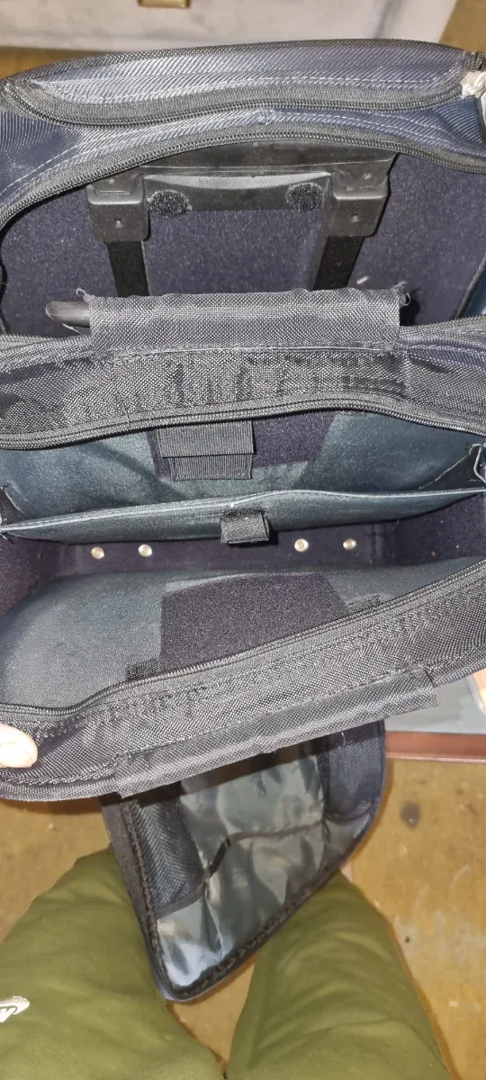 Maletín HP Negro con Ruedas
