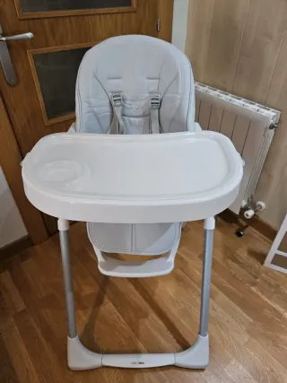 Trona bebé gris y blanca. Peg perego prima papá 3