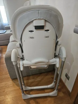 Trona bebé gris y blanca. Peg perego prima papá 3