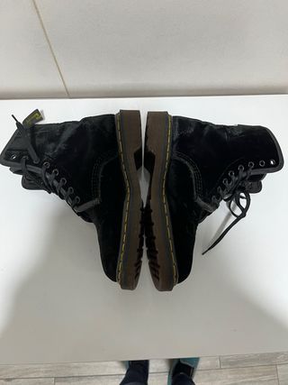 Botas Dr. Martens Terciopelo Negro