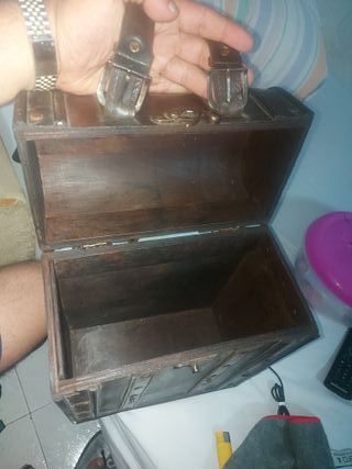 Mochila antigua de madera