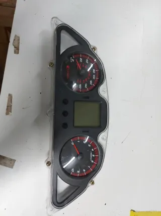 Cuadro de instrumentos Kymco Superdink 300